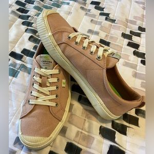 Women’s Cariuma Pink Tennis Shoe